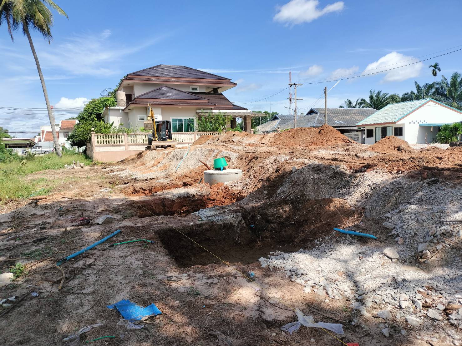 งานกำแพงกันดิน </br>ขนอม