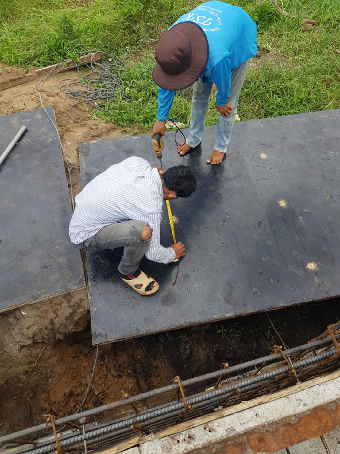 งานกำแพงกันดิน </br>ขนอม