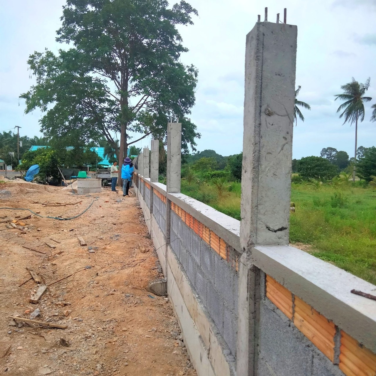 งานกำแพงกันดิน </br>ขนอม