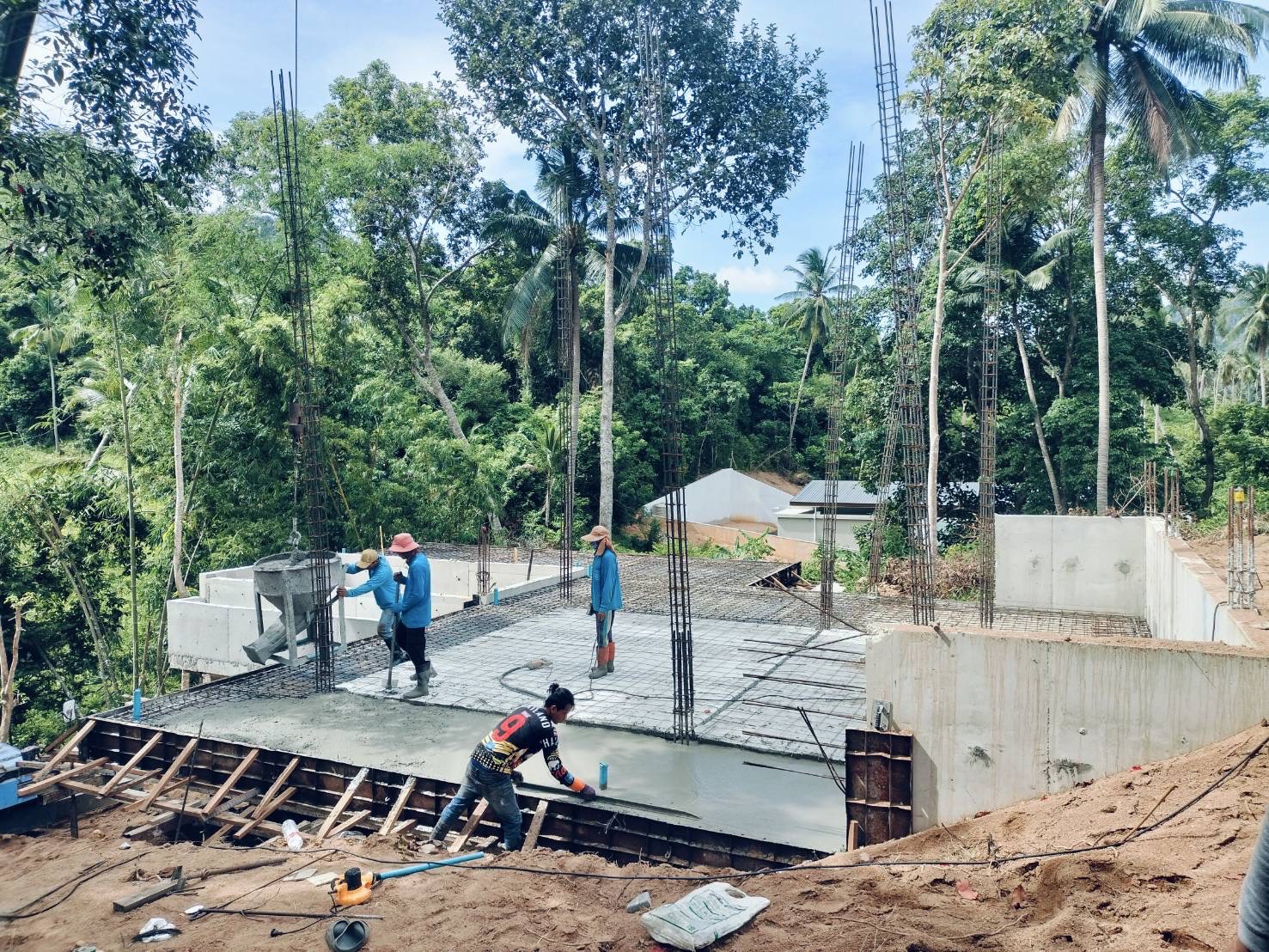 บ้าน คสล. สูง 2 ชั้น พร้อมสระน้ำ </br>เกาะสมุย