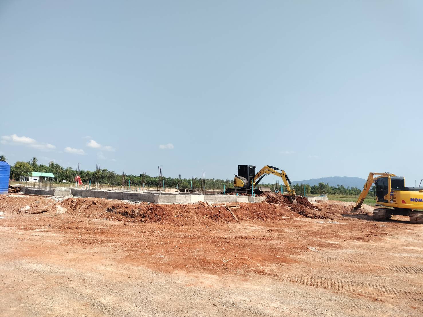 บ้าน ค.ส.ล 1 ชั้น พร้อมสระว่ายน้ำ ขนอม