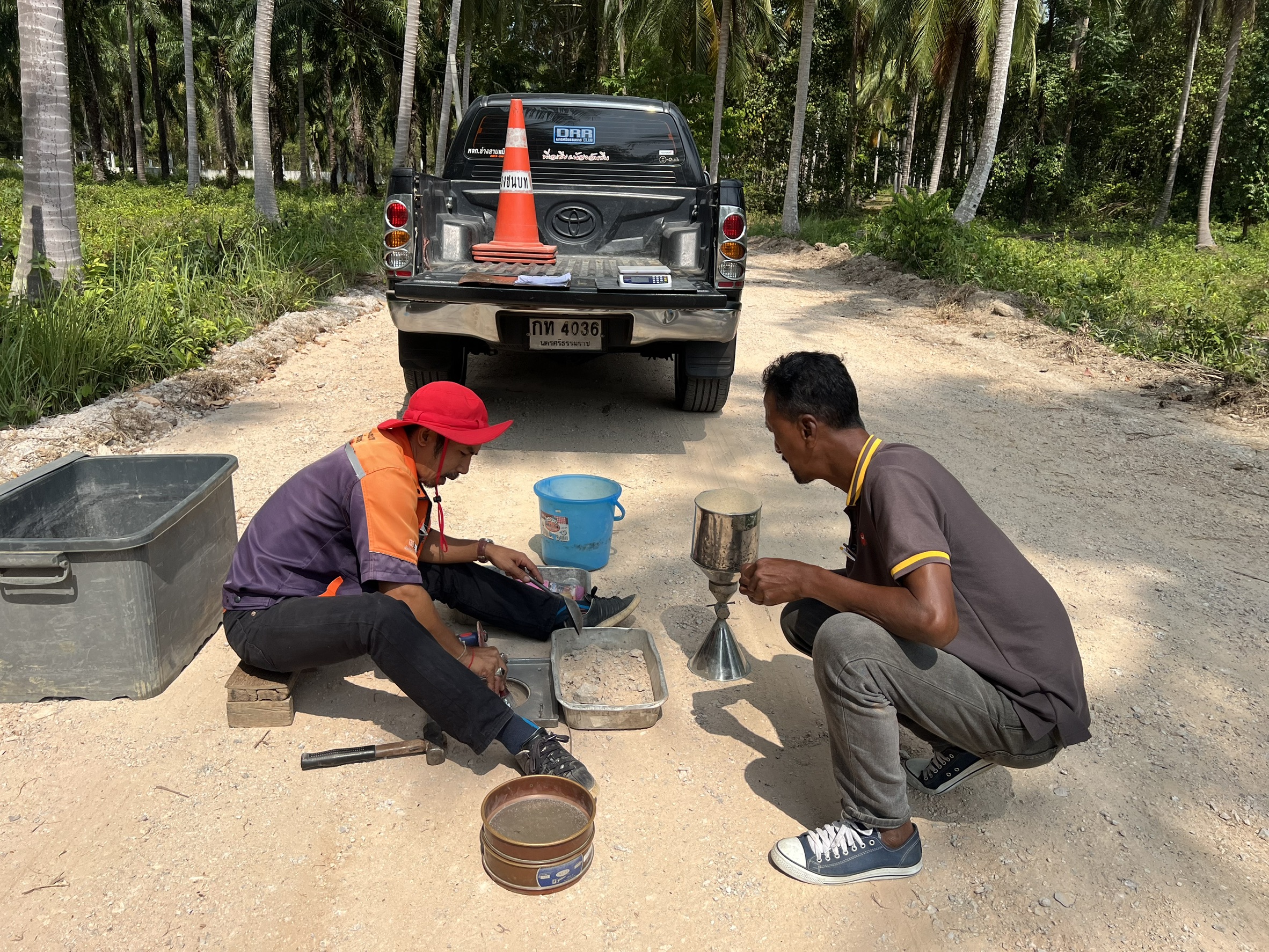 โครงการก่อสร้างถนน ค.ส.ล. ซอยนายเชวง หมู่ที่ 9